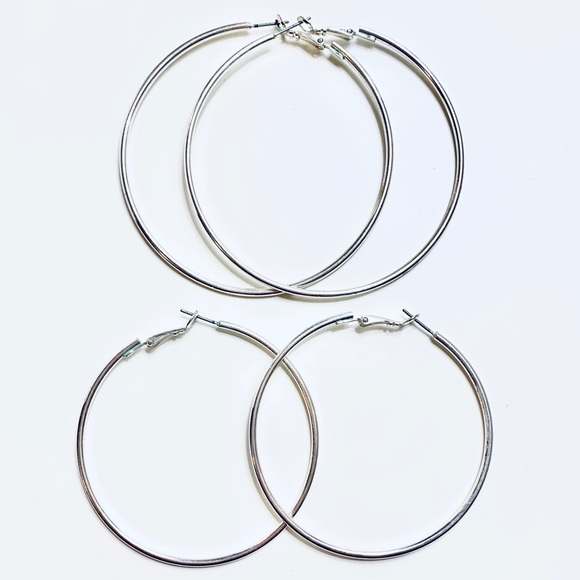 Silver costume jewelry set - Picture 2 of 5